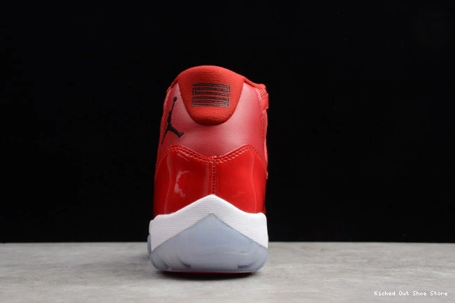 Kick Theory Air RetroGym Red Jordan 378037-623 11 0818